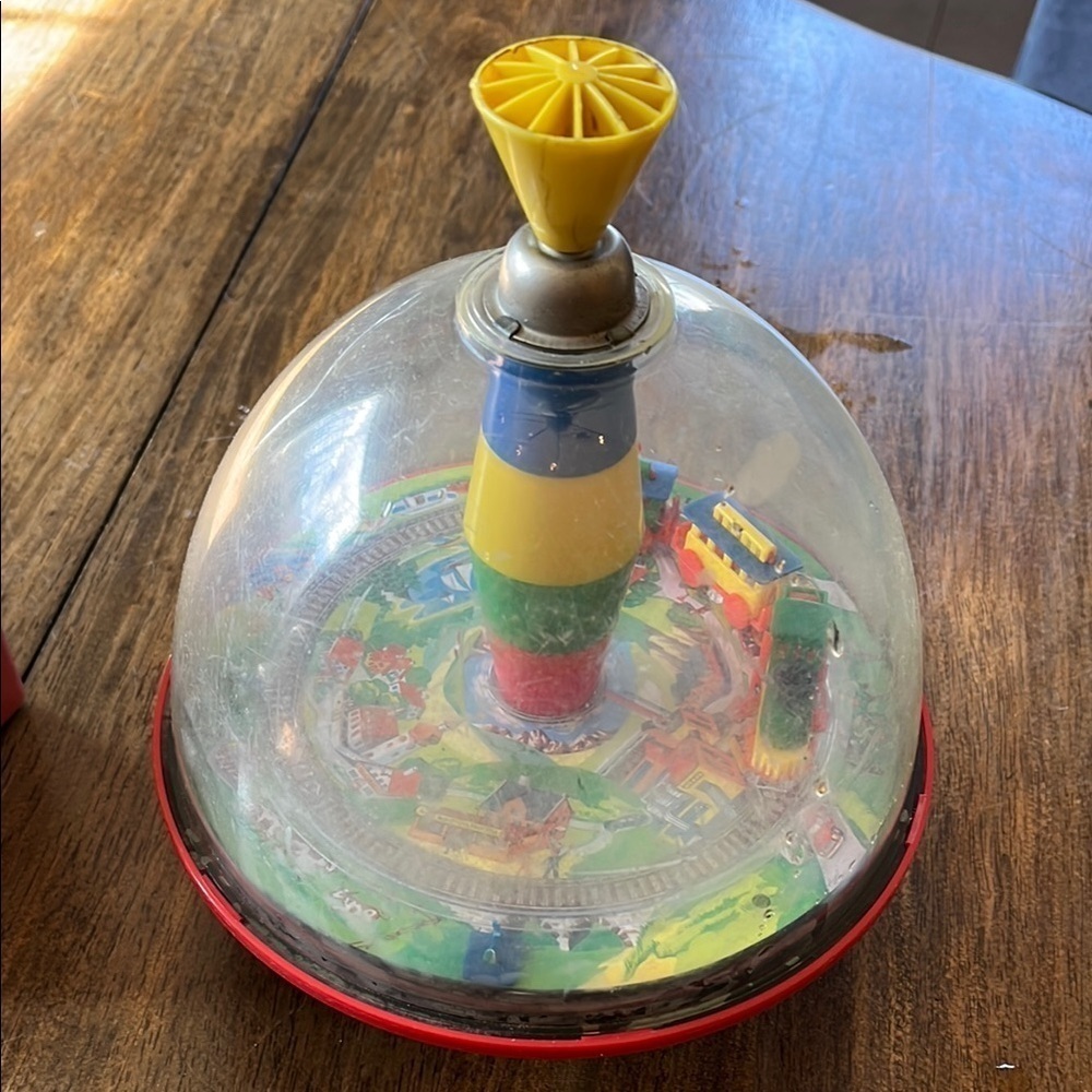 Vintage Plastic SPINNER TOY, Spinner Train Toy, USSR, 1980s
